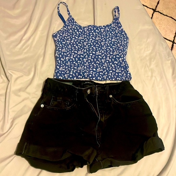 Blue floral crop top from old navy size small - Picture 1 of 1